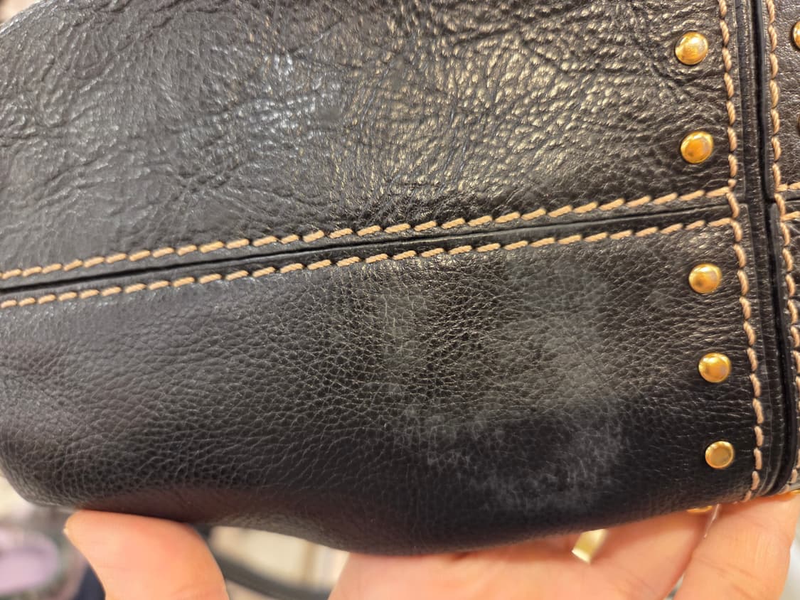 마이클코어스 스터드 숄더백 상품이미지8