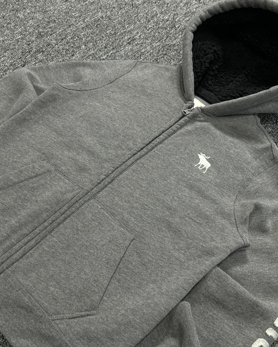 아베크롬비 y2k 레터로고 쉐르파 후드집업 상품이미지2