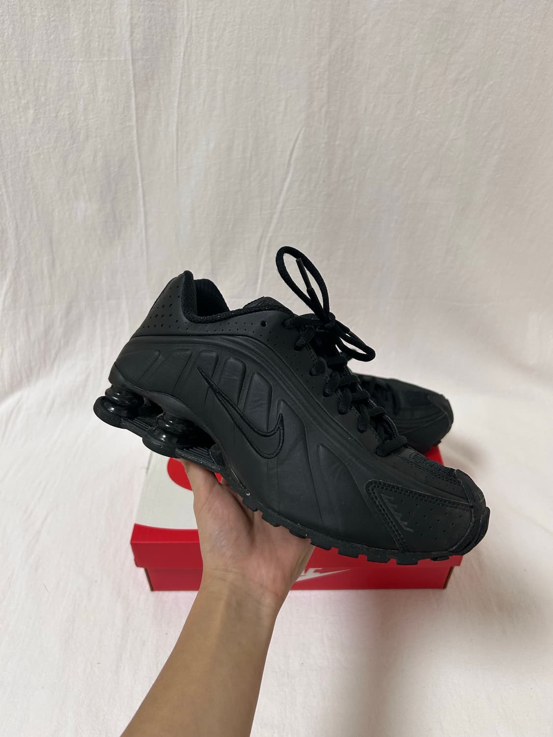 나이키 샥스 R4 블랙 250mm 상품이미지3