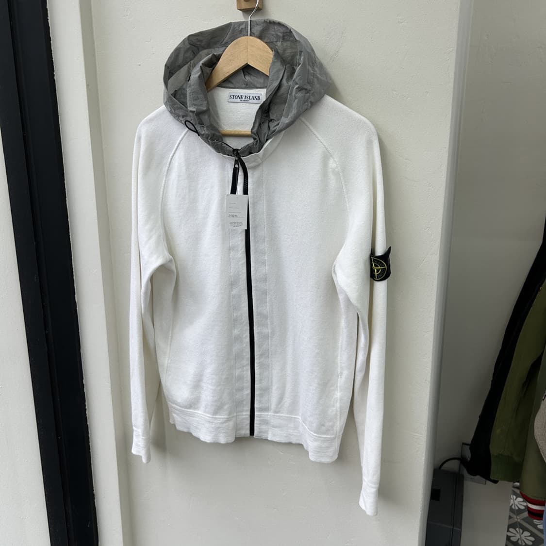 16373 - 스톤아일랜드 와펜 후드 집업 상품이미지2