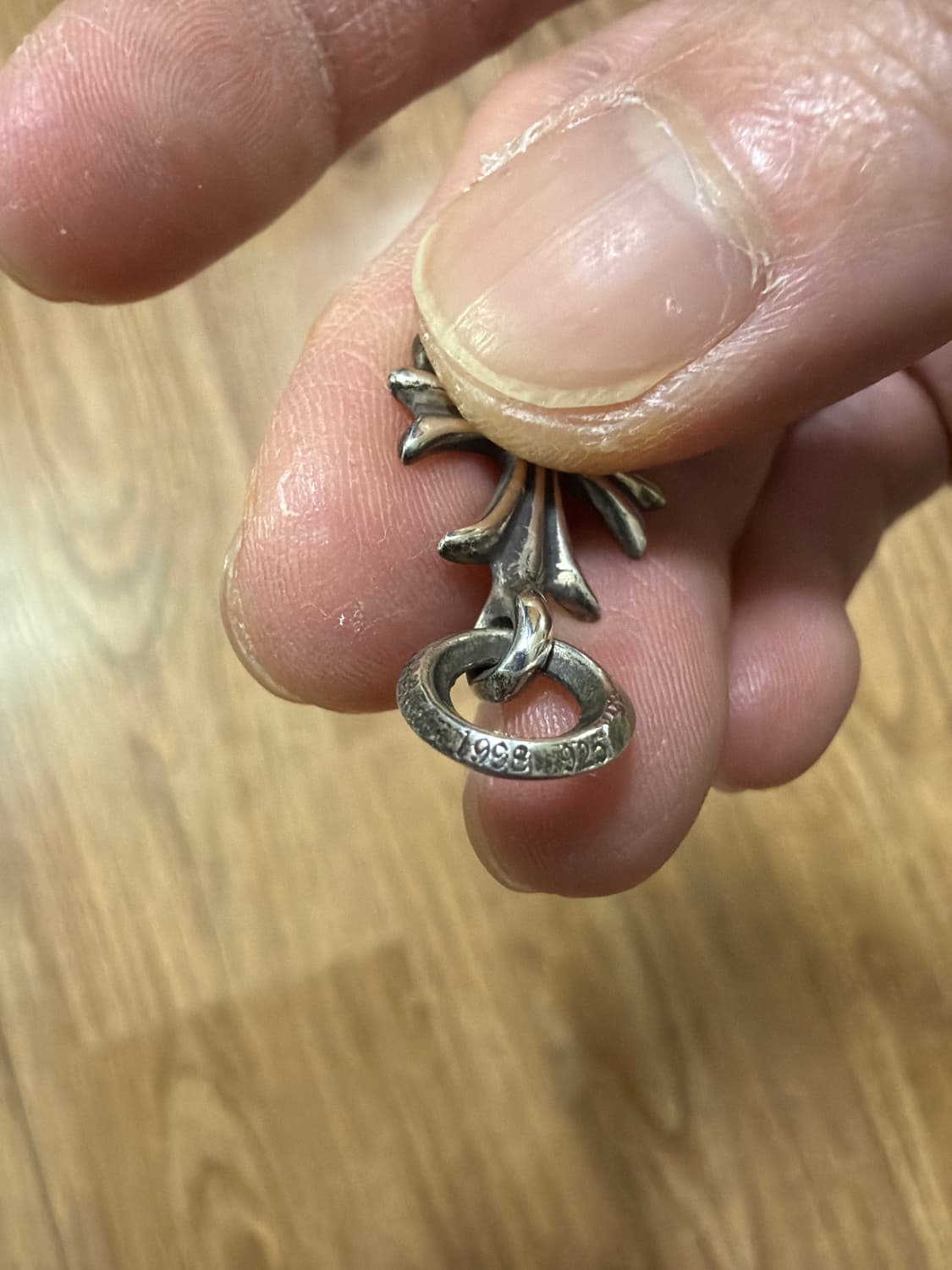 크롬하츠 타이니 크로스 참 상품이미지7