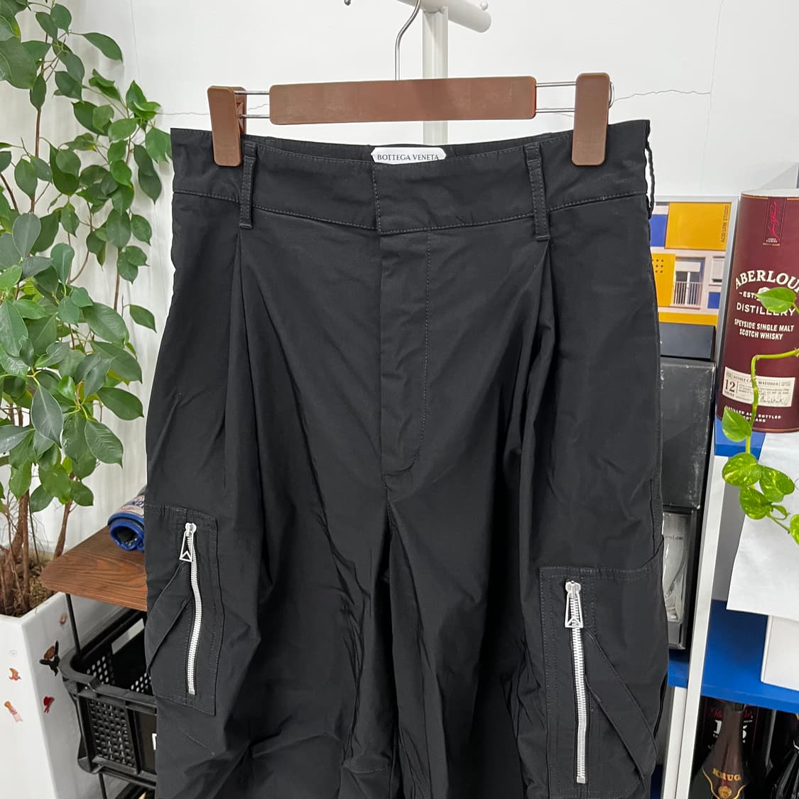 보테가베네타 2021 우먼 나일론 카고 팬츠 38 상품이미지2