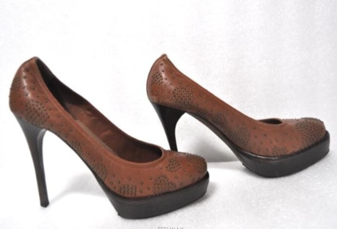 버버리/여성스터드하이힐구두(사이즈235)정품 상품이미지3