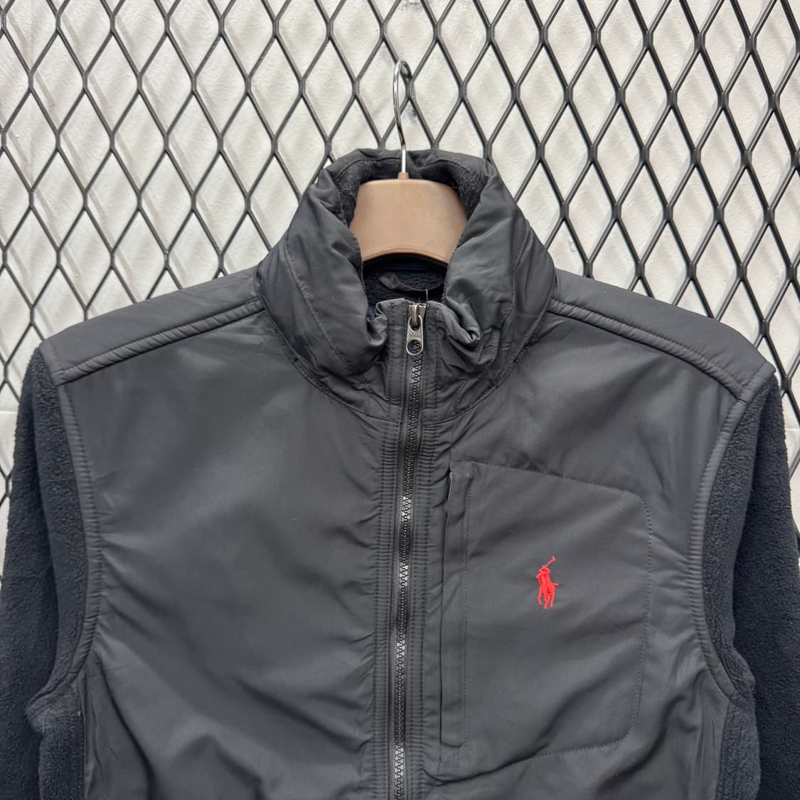 폴로 랄프로렌 폴라텍 하이브리드 나일론 플리스 자켓 블랙 상품이미지3