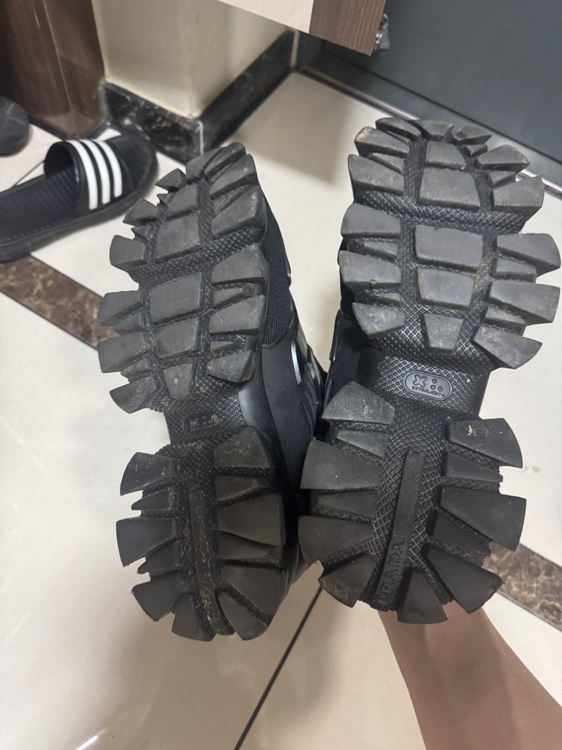 프라다 클라우드버스터 썬더 uk9 상품이미지4