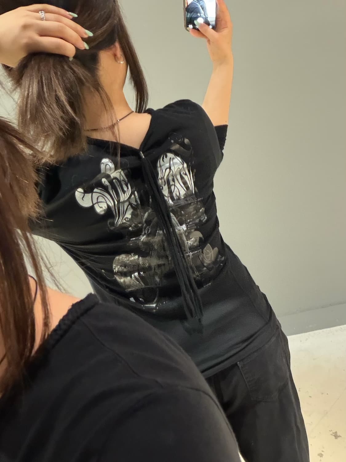 back printing v-neck sleeve top 상품이미지4