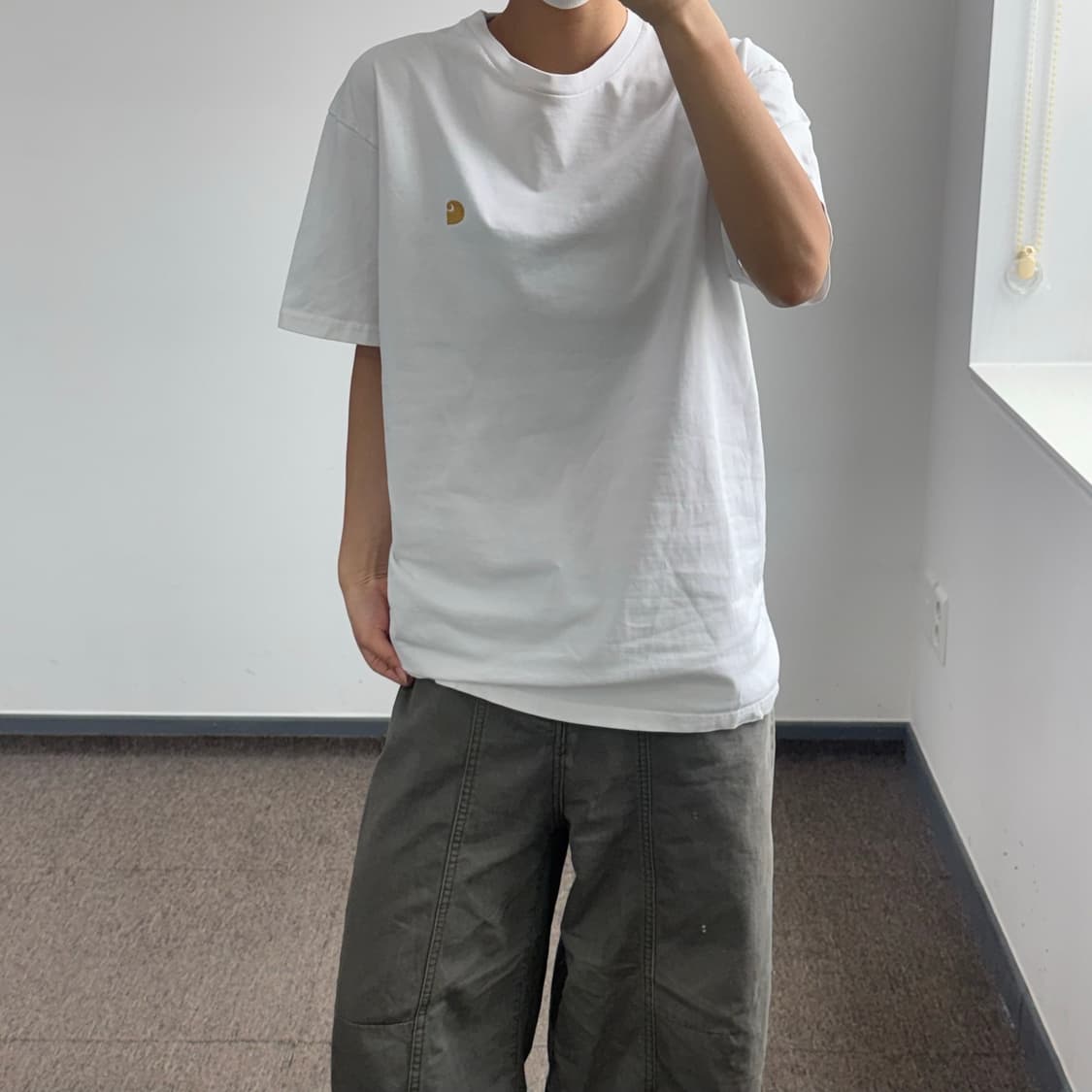 Carhartt 칼하트 스몰로고 화이트 반팔 상품이미지2