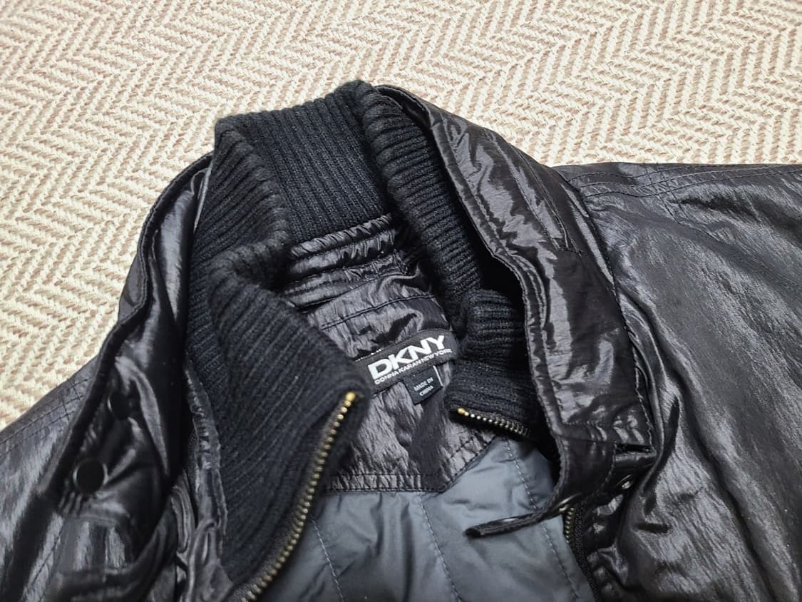 DKNY 패딩 쟈켓 ​ 상품이미지3