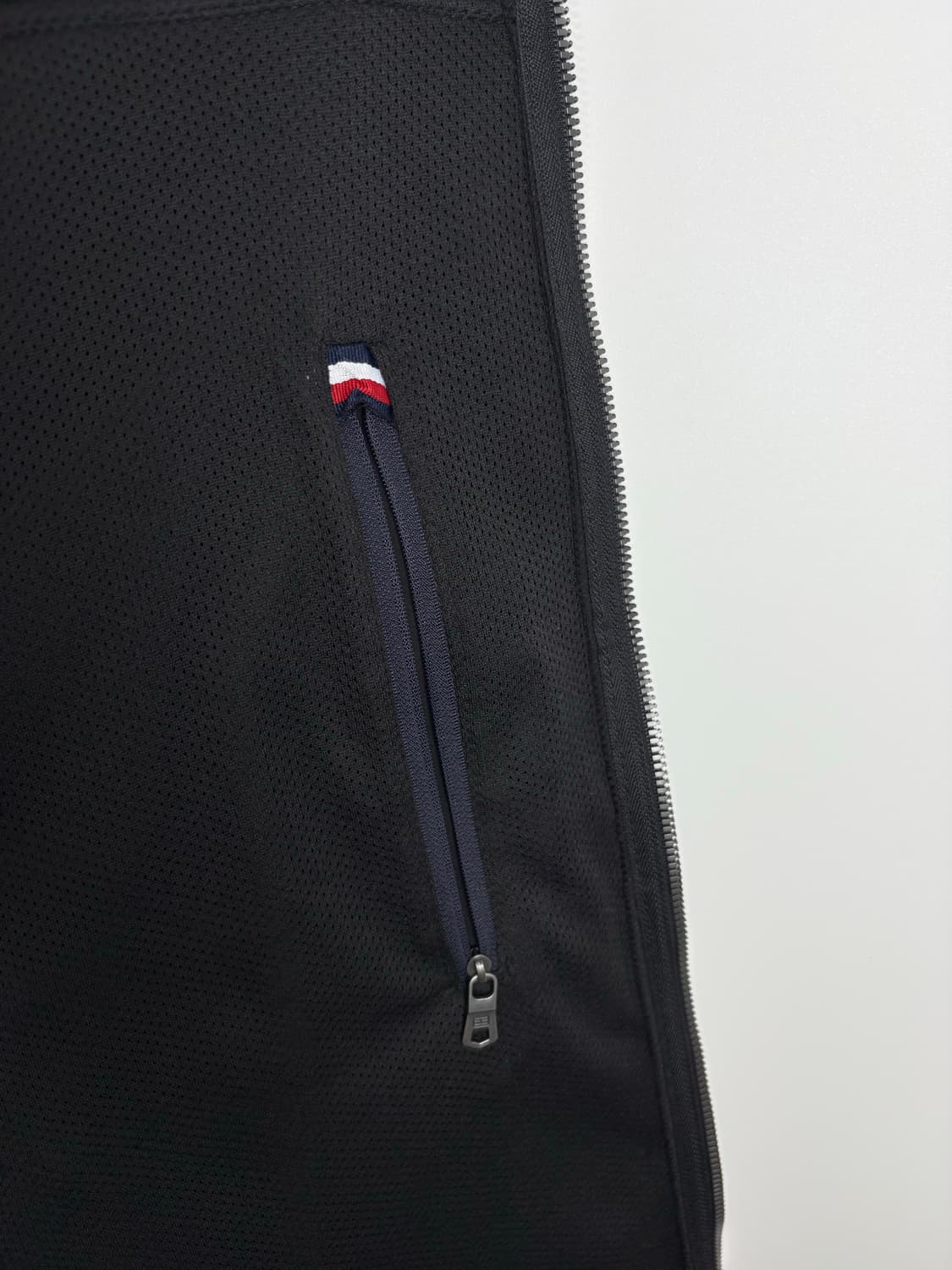 타미힐피거 클래식 소프트 쉘 집업 자켓 (안감기모) 상품이미지5