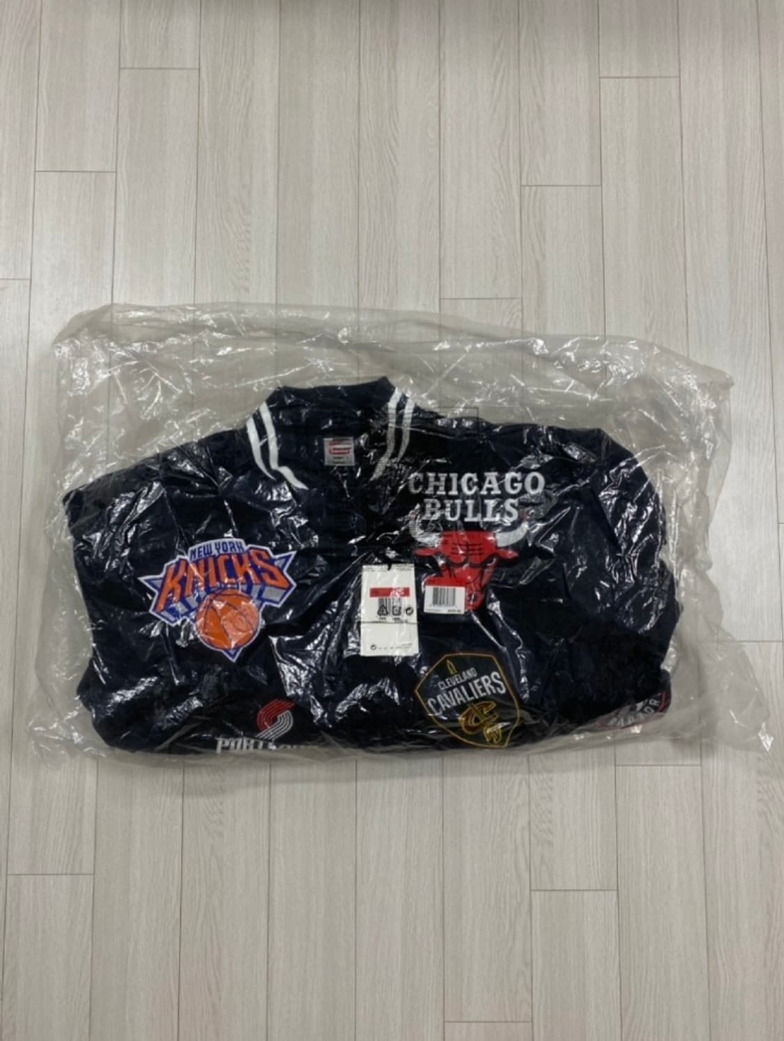 Supreme X NIKE NBA TEAM WARMUP JACKET 상품이미지7