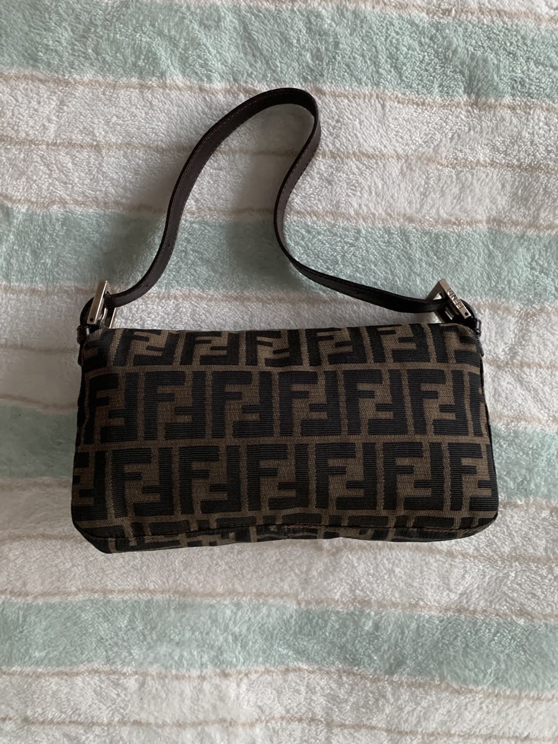 빈티지 펜디 주카 바게트백 상품이미지2