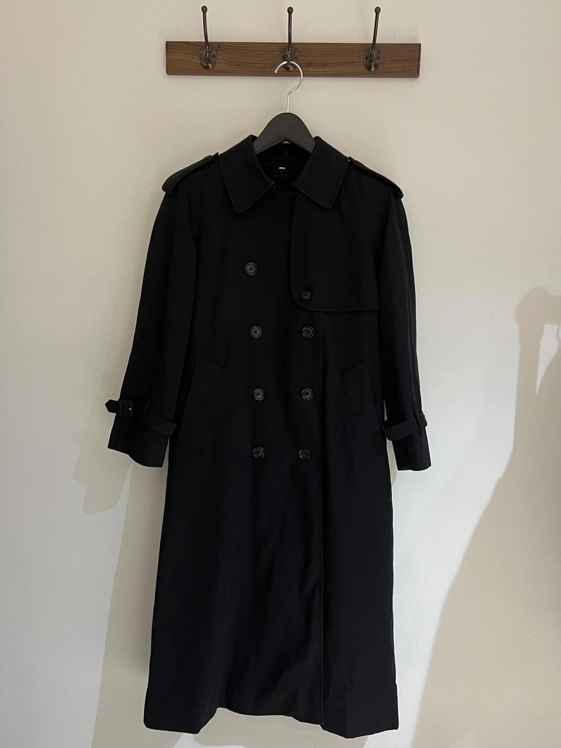 버버리 블랙 트렌치코트 상품이미지1