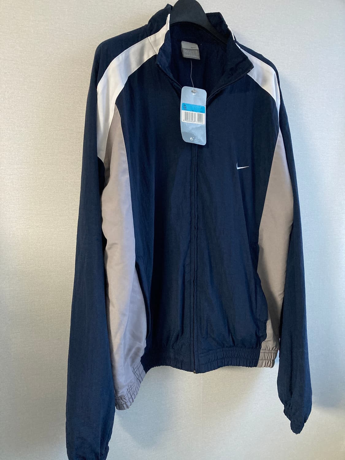 새상품 나이키 바람막이 L 상품이미지4