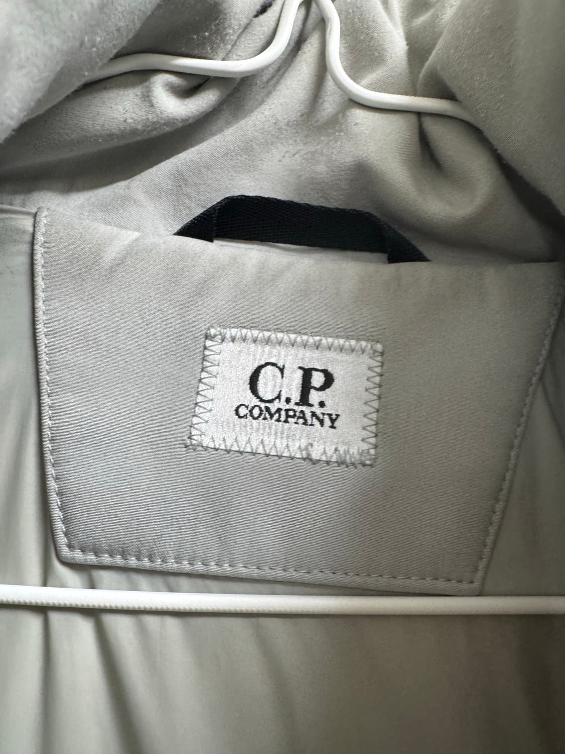 Cp컴퍼니 경량패딩 상품이미지5