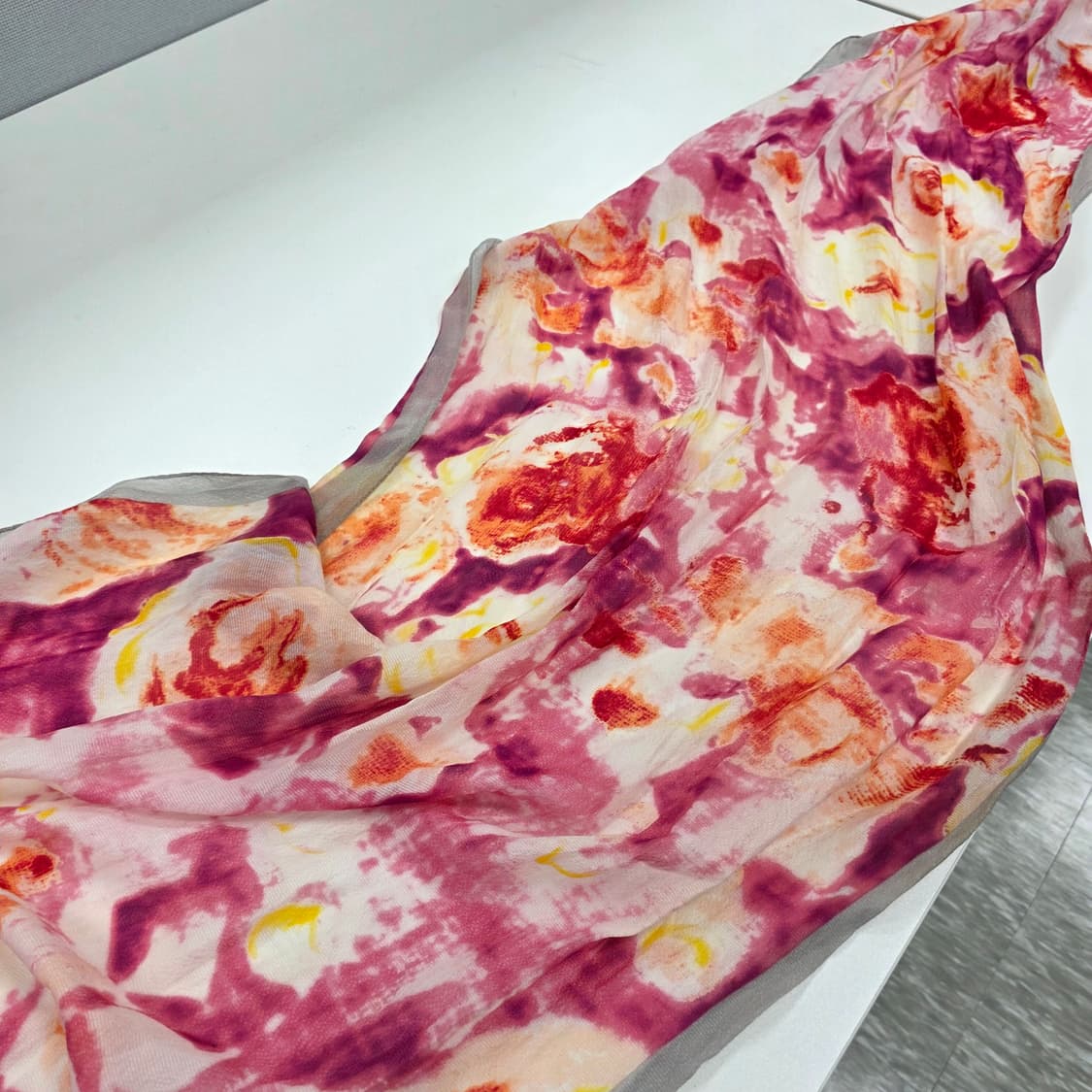 빈티지)나염st 모리걸 y2k 로맨틱 플로럴 실크 스카프머플러 상품이미지2