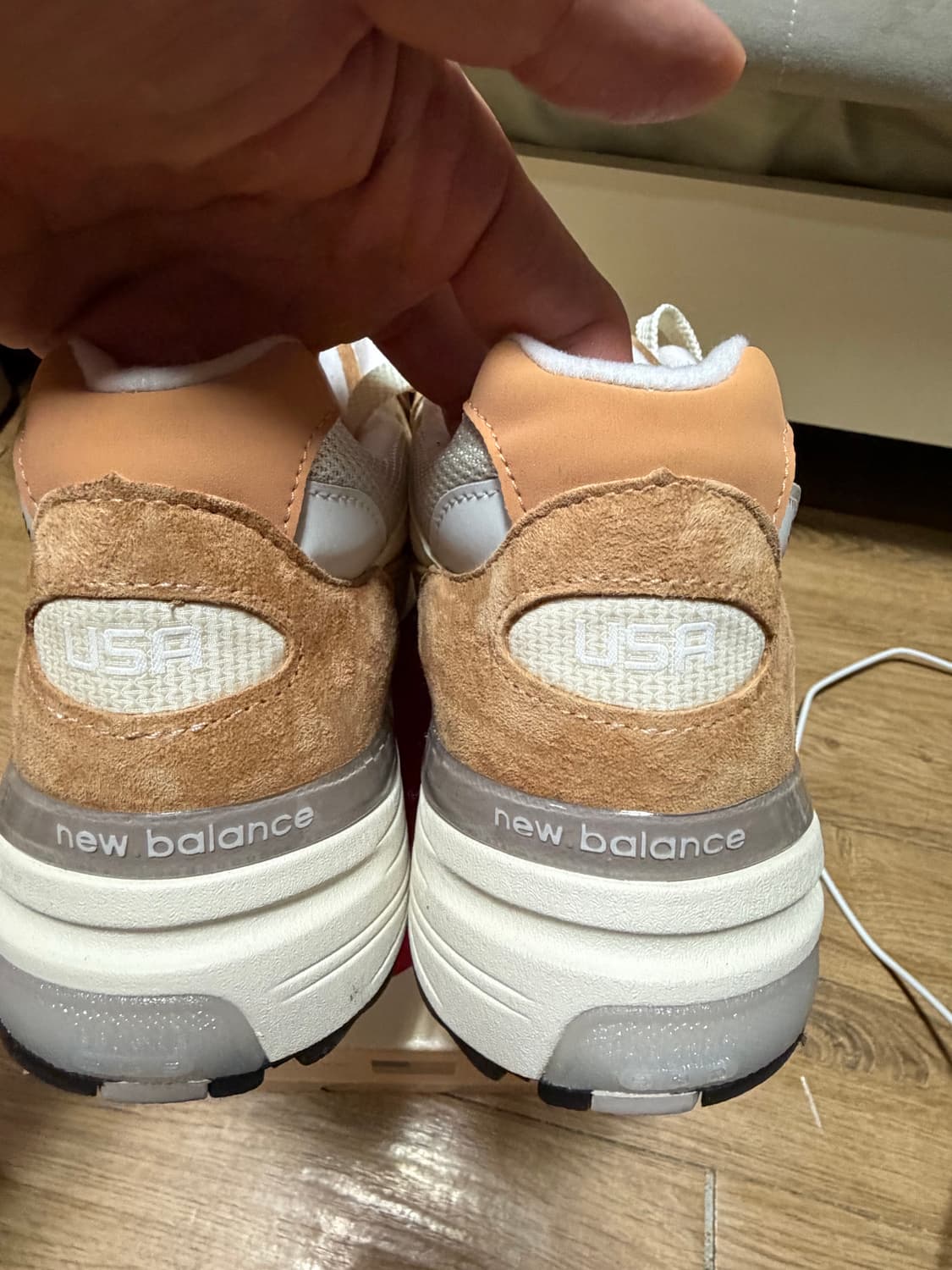 뉴발란스 992 메이드 인 USA 스위트 카라멜 칼슘 상품이미지3