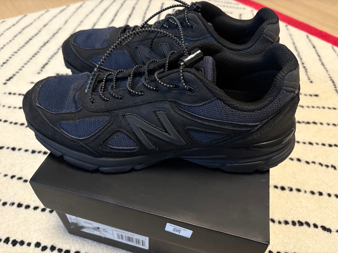 JJJJound x New balance 990v4 네이비 상품이미지1