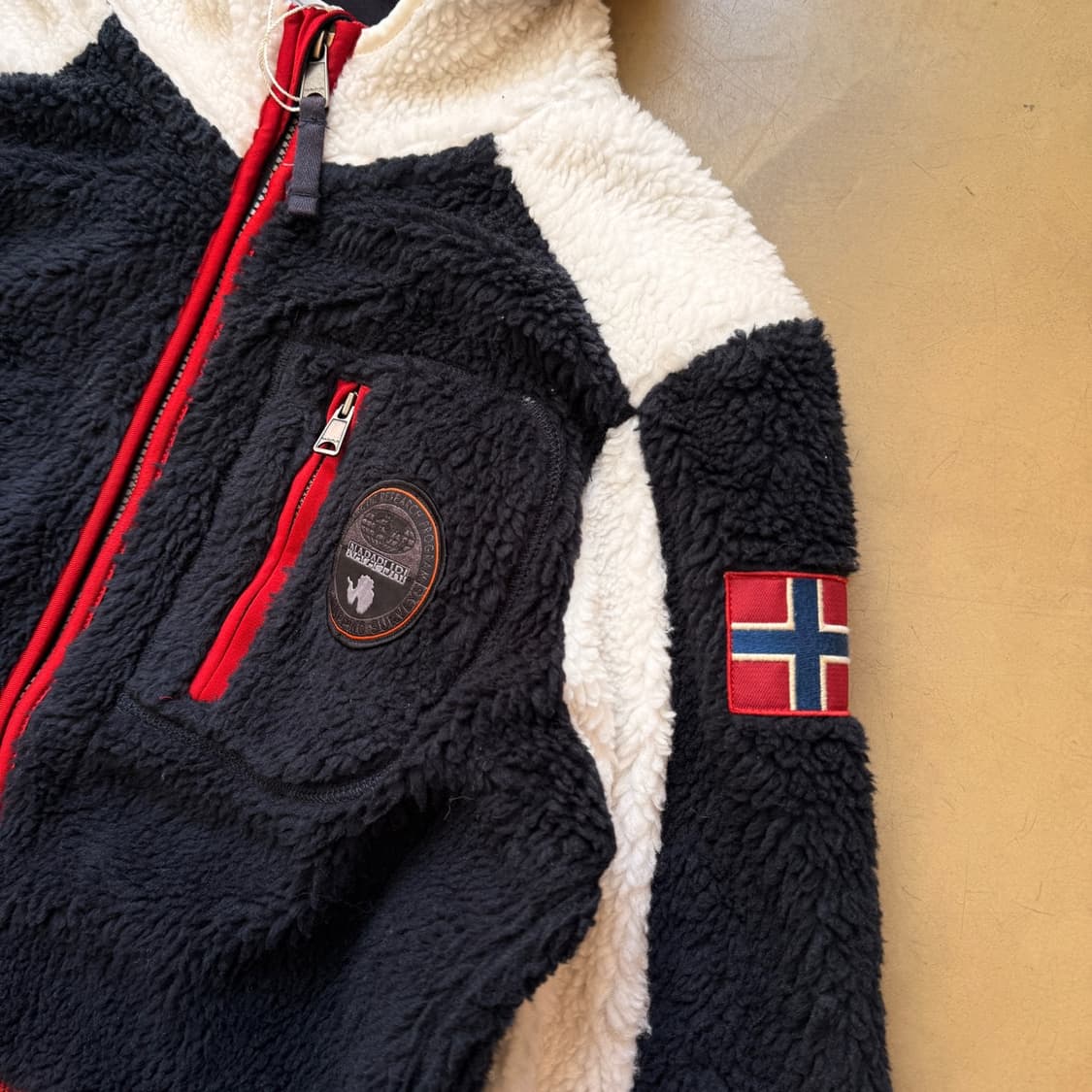 나파피리 플리스 후드 집업 자켓  상품이미지3