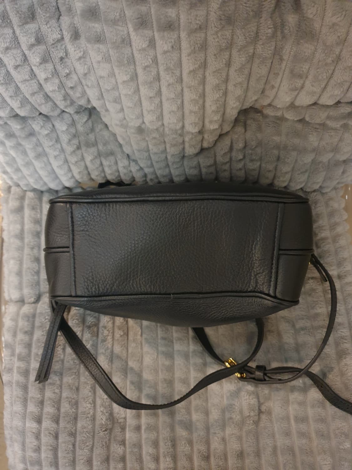 프라다 카메라백 팔아요 상품이미지6