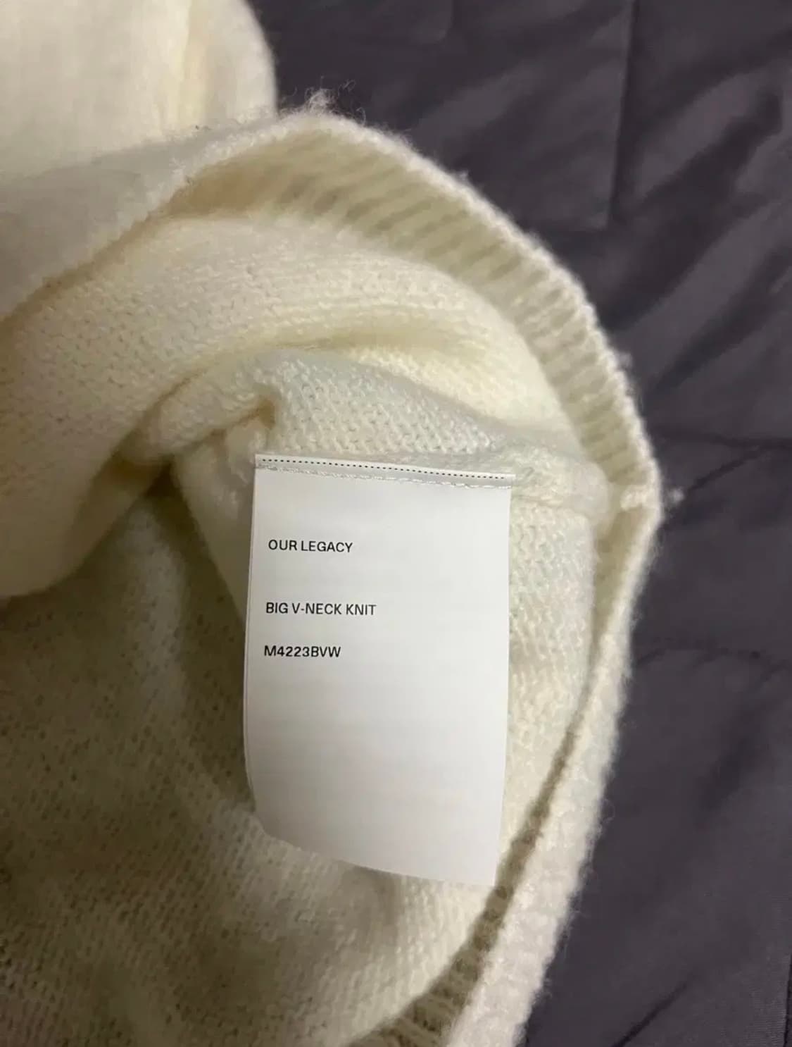 아워레가시 빅 브이넥 니트 스웨터 새상품 상품이미지6