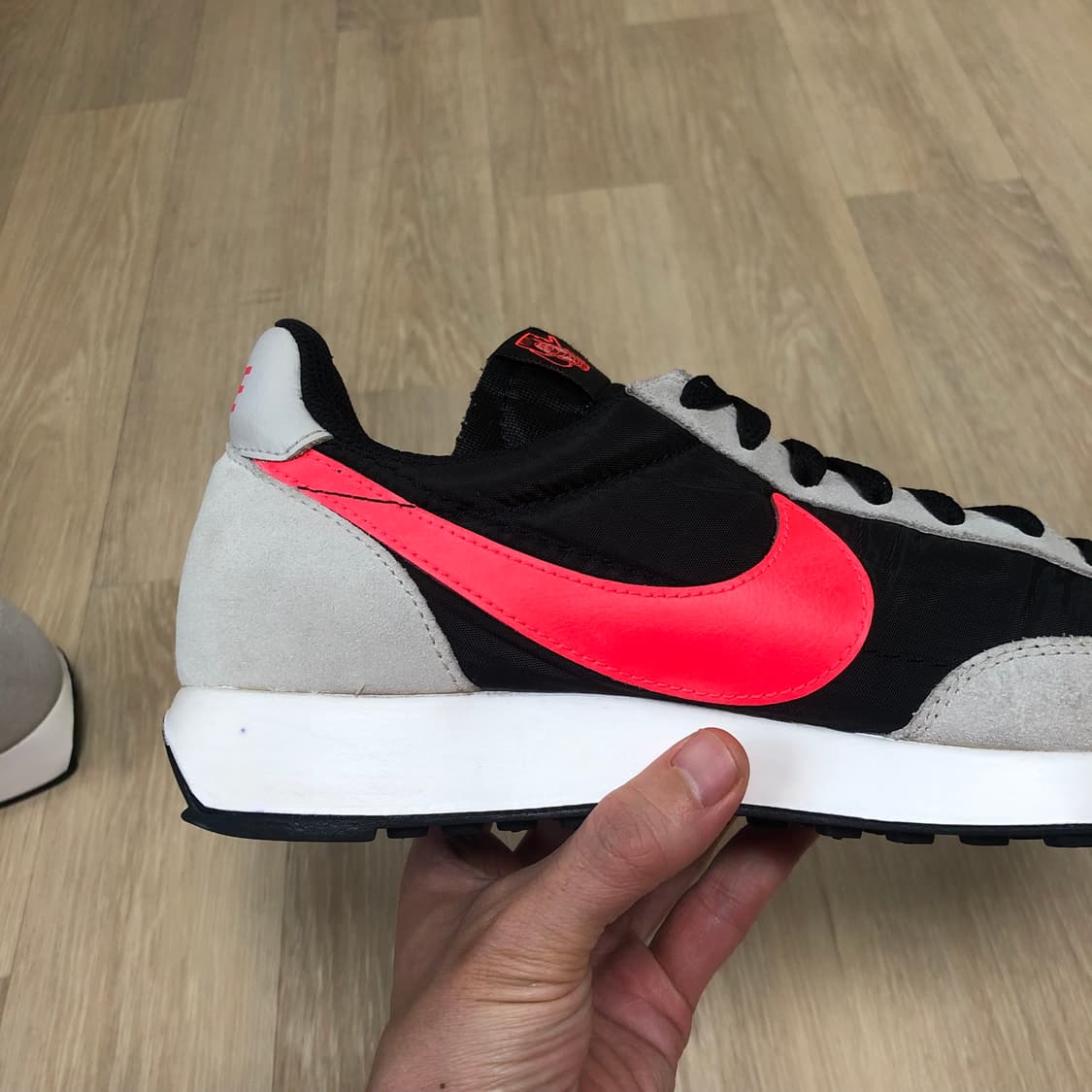(280) 나이키 NIKE 에어 테일윈드 79 월드 와이드 스니커즈 상품이미지7
