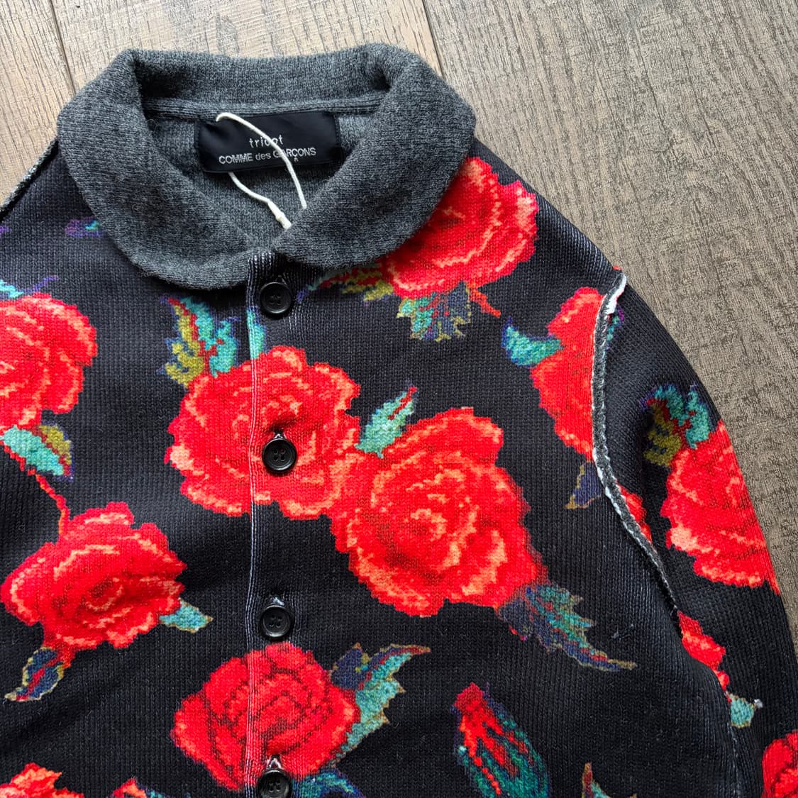 Rose Pattern Neck Transformed Cardigan 상품이미지3