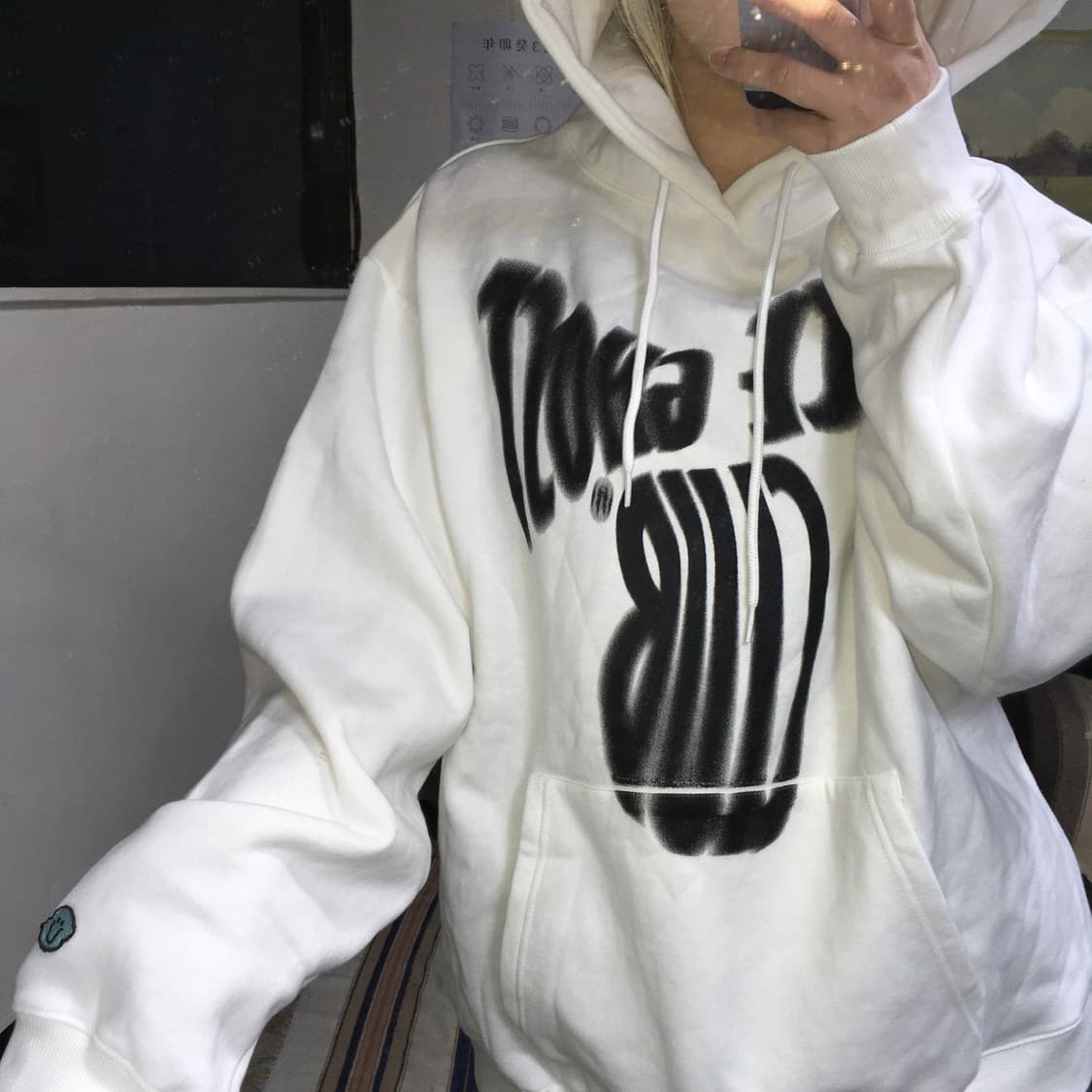 투티/0241 NICE GHOST CLUB 화이트 기모 후드 빅로고 상품이미지2