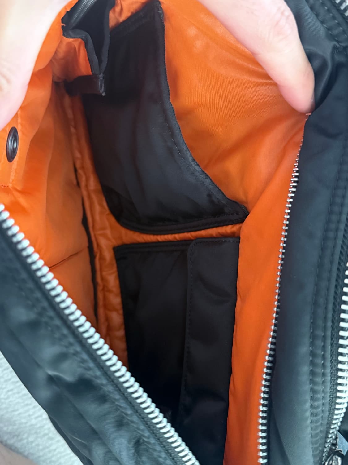 포터 탱커 숄더백 라지 블랙 상품이미지3