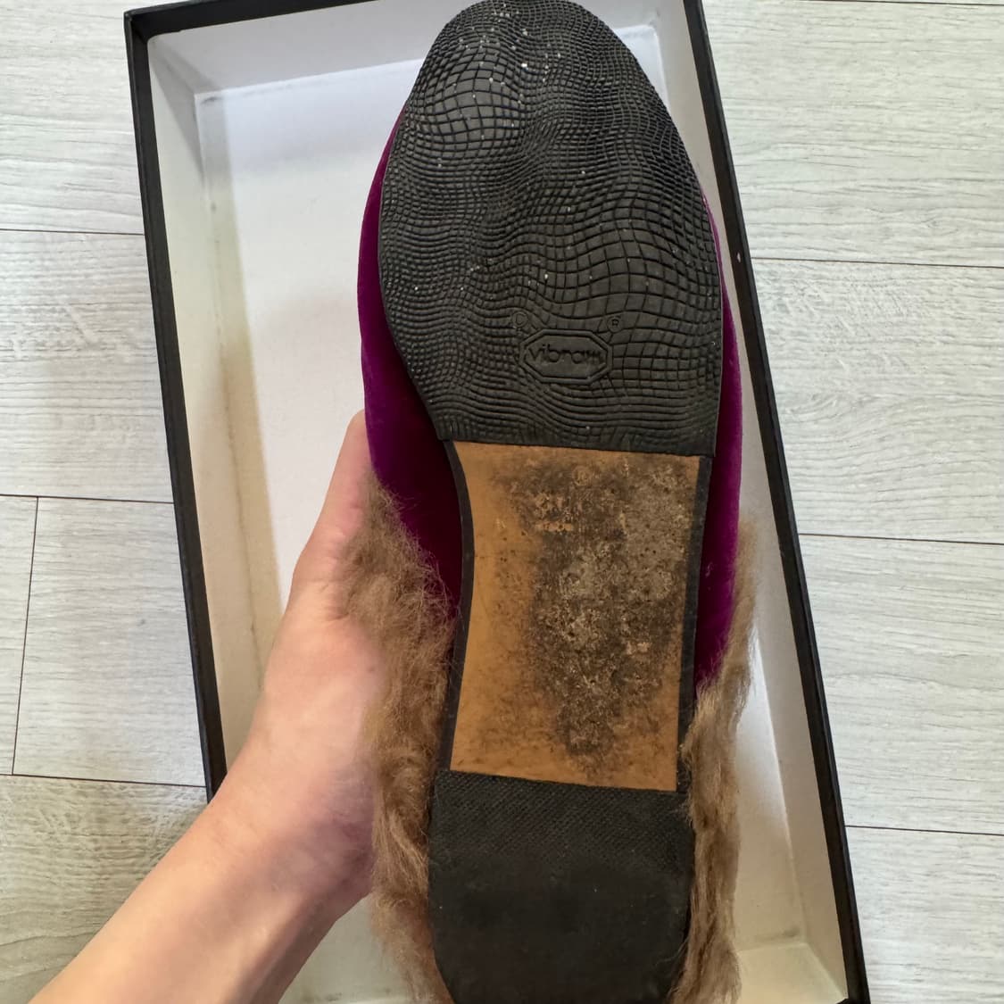 구찌 벨벳 털 슬리퍼 상품이미지2