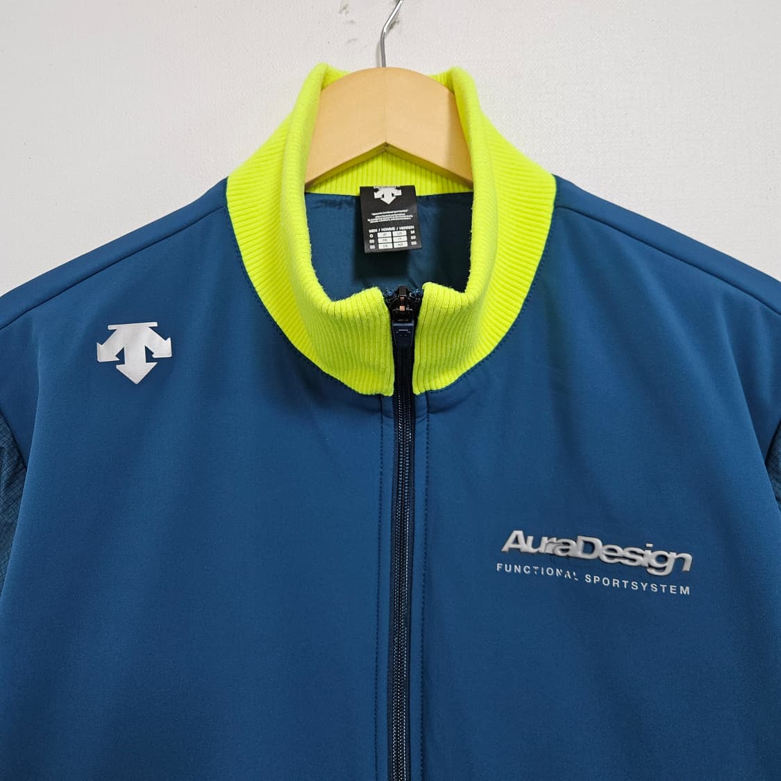 105 데상트 패딩 자켓 상품이미지3