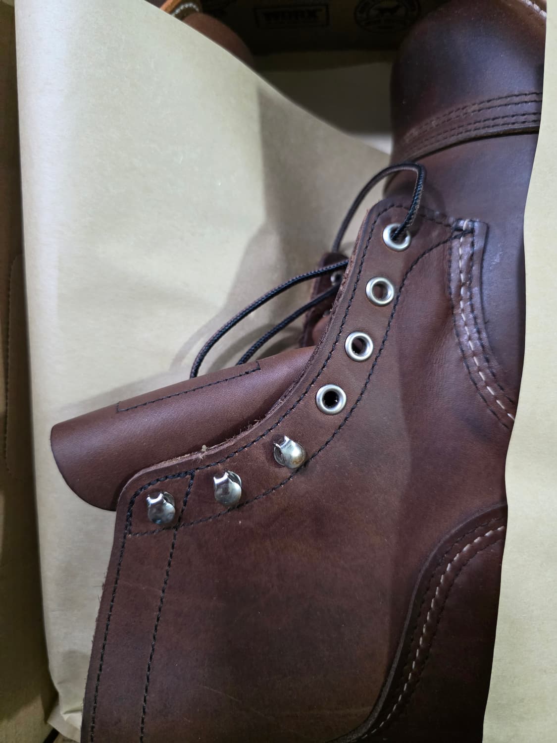 레드윙 아이언레인저 8111 270사이즈 새상품 판매 상품이미지1