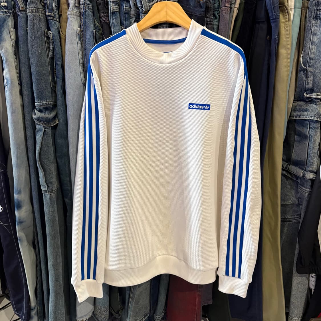 아디다스 화이트 블루 텐노지 크루 스웻셔츠 상품이미지2