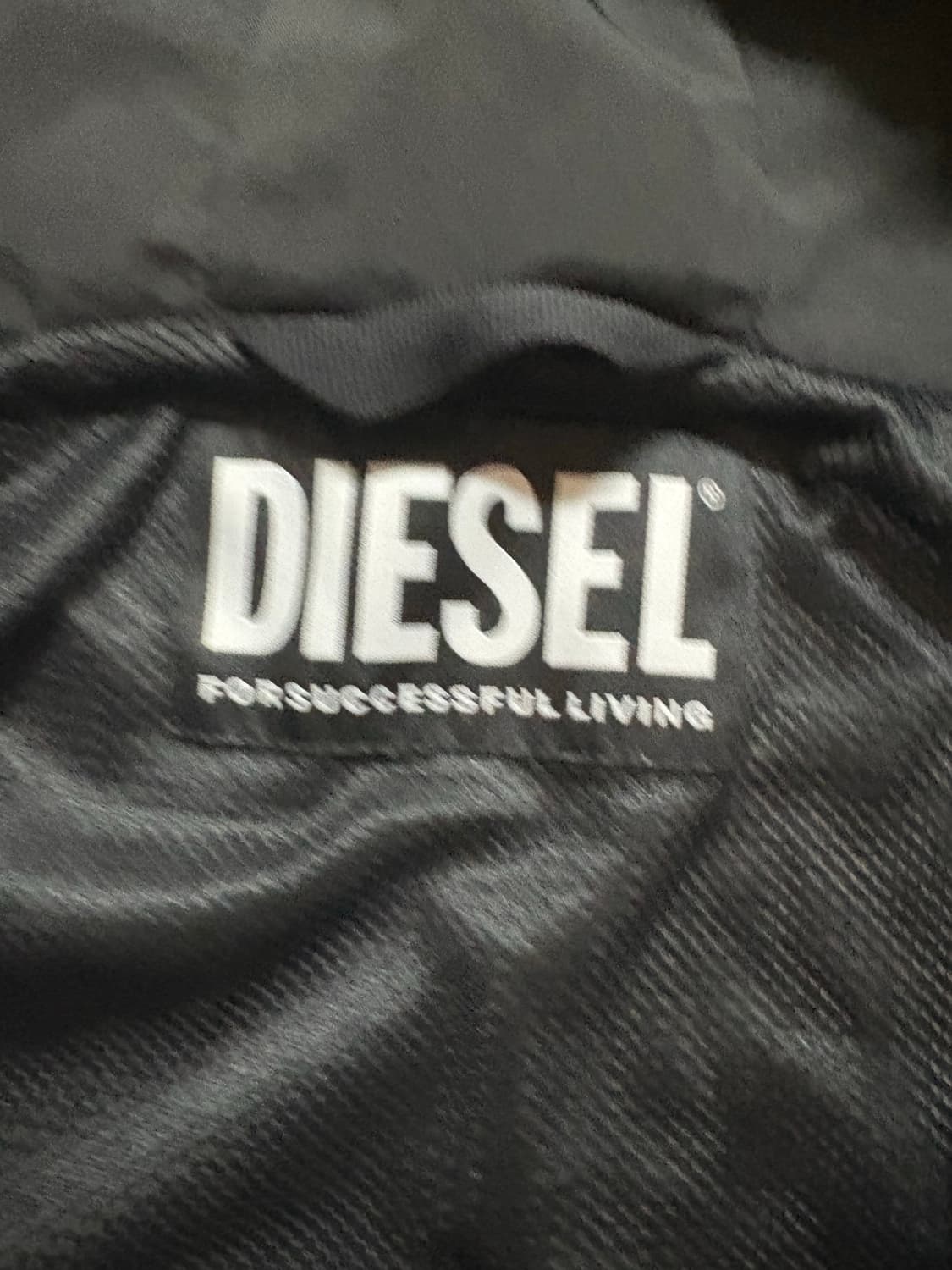 디젤 콘트라스트 윈드브레이커 상품이미지3