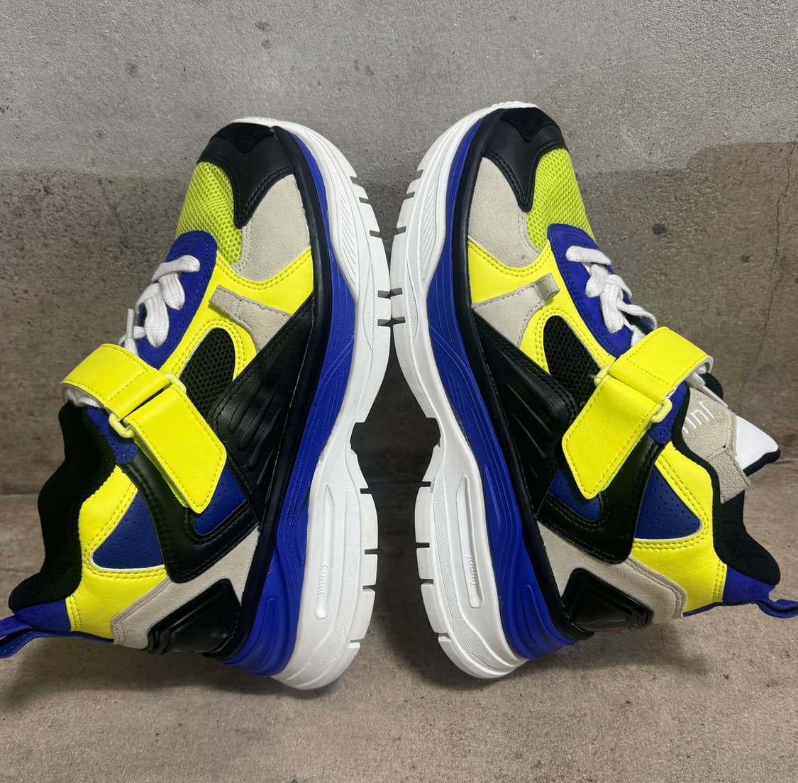 준지 19fw 청키 레더 스트랩 스니커즈 255 상품이미지3