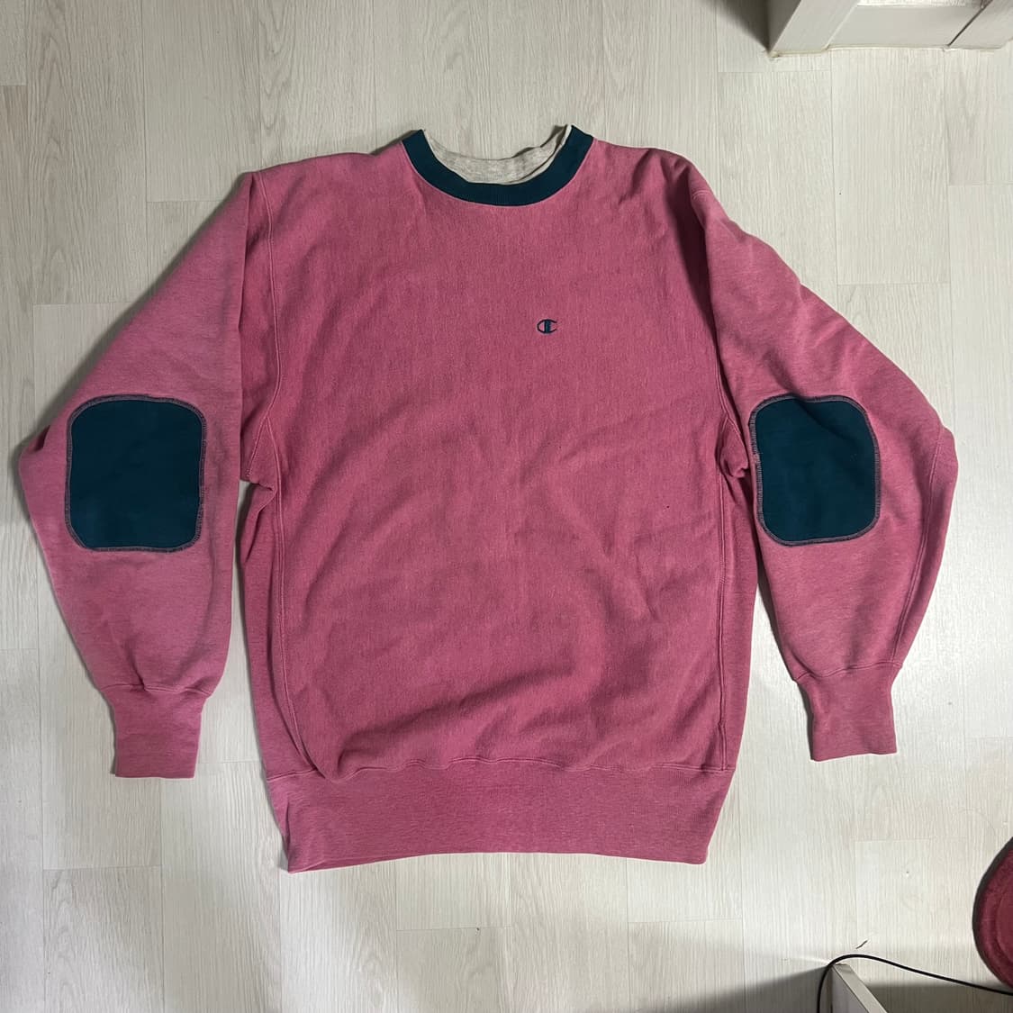 챔피온 리버스위브 핑크 네이비 투톤 맨투맨 2xl 상품이미지1