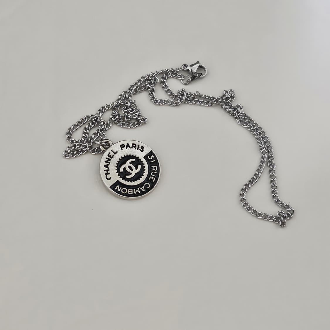 샤넬 블랙코인 빈티지 업사이클링 목걸이 상품이미지2