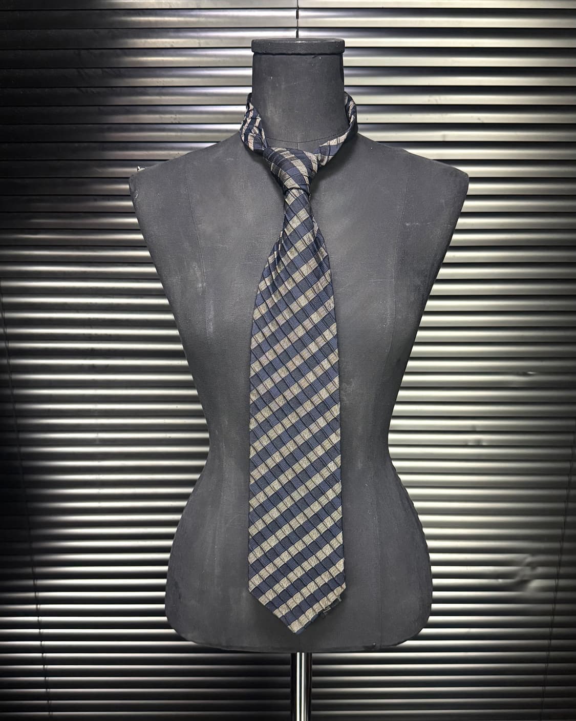 조르지오 페리 스트라이프 주름 실크 넥타이 네이비 그레이 집사 메이드 상품이미지1