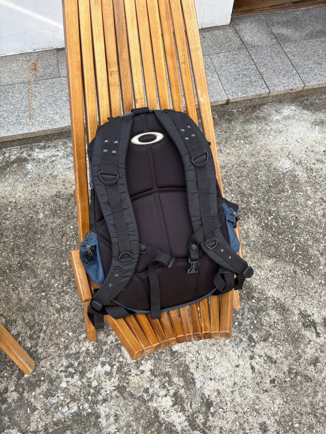 Oakley 아이콘 백팩 네이비 상품이미지2