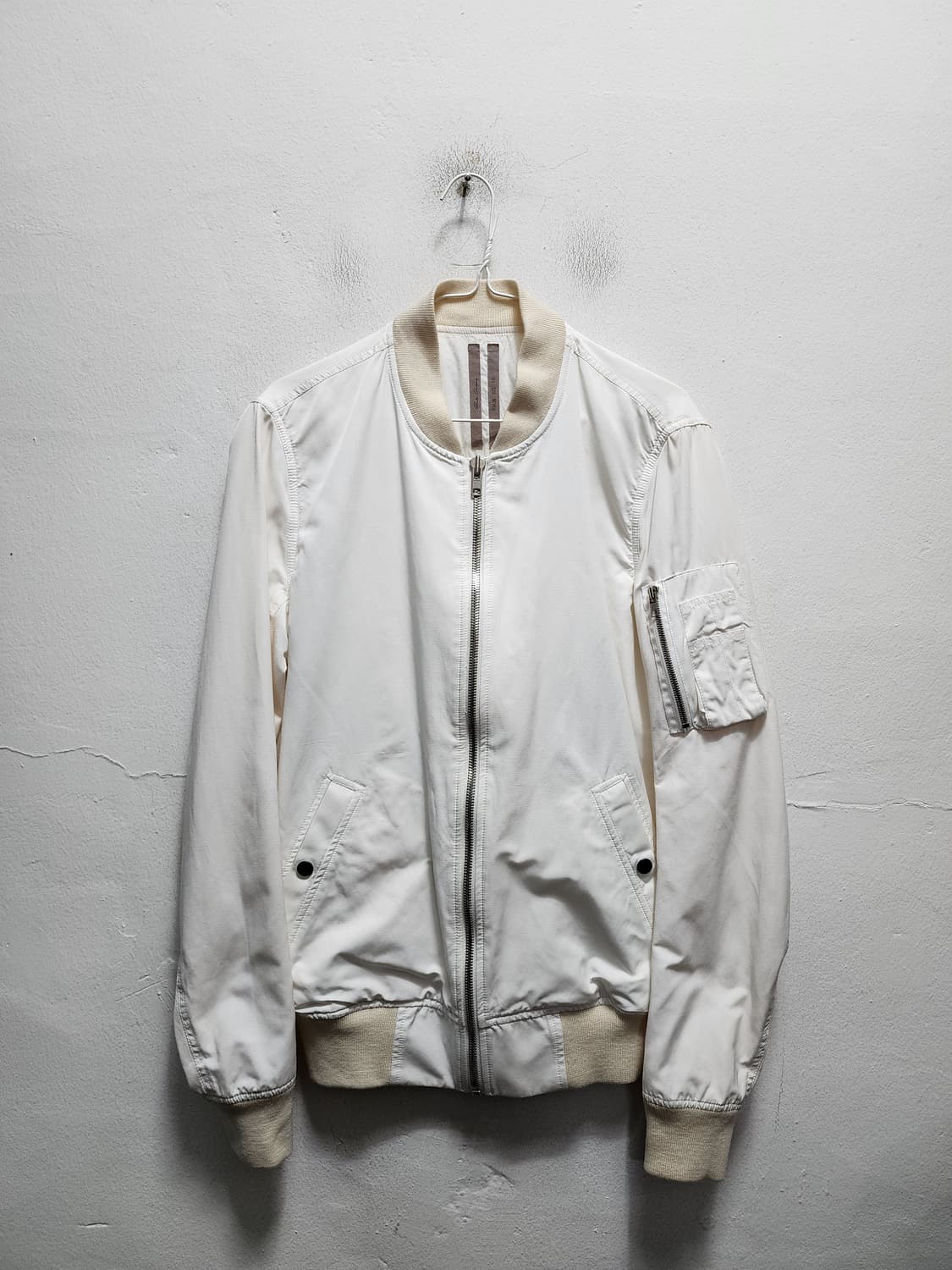 릭오웬스 밀크 플라이트 봄버 자켓 상품이미지1