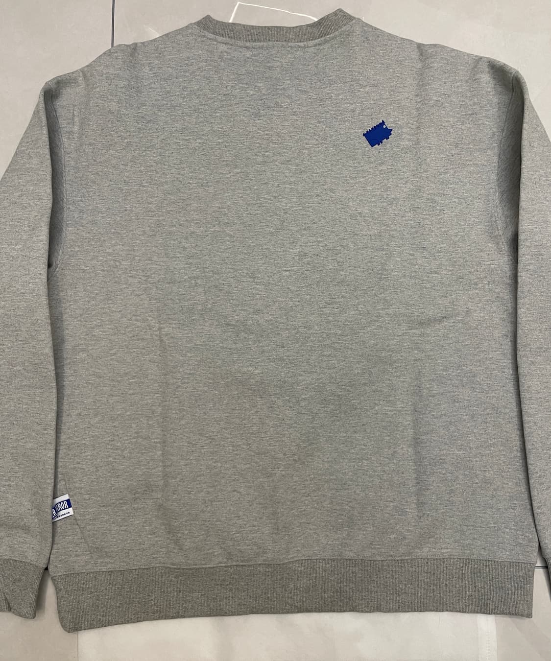 아더에러 메종키츠네 더 블루이스트 스웻셔츠 맨투맨 상품이미지8