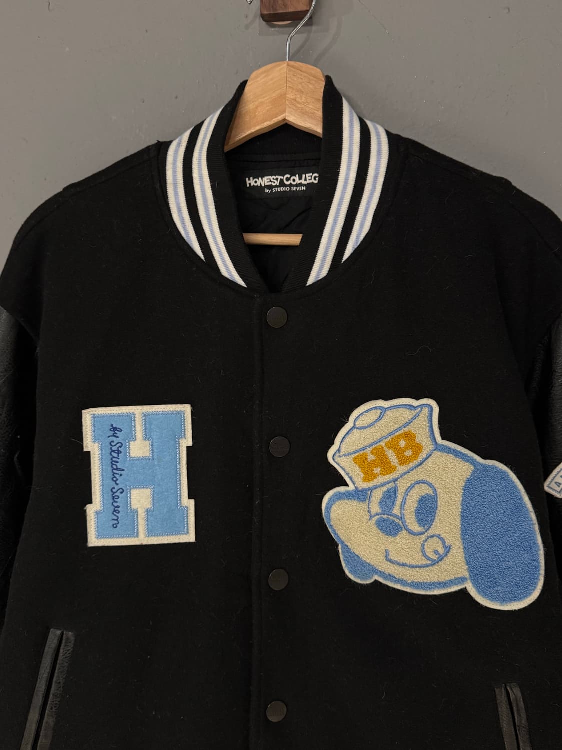 Honest College by 스튜디오 세븐 레더 바시티자켓  상품이미지3