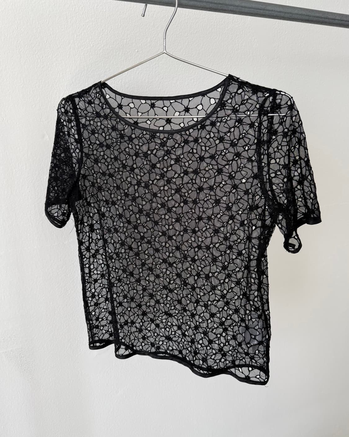 빈티지 펀칭 블라우스 상품이미지1