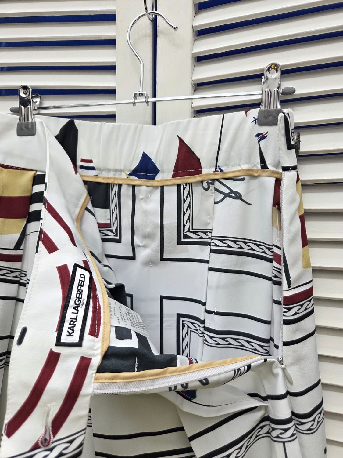 칼라거펠트 패턴 플리츠 스커트 상품이미지4