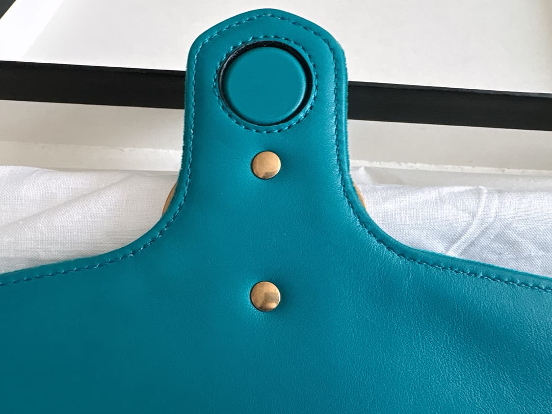 구찌 마몬트 마틀라쎄 벨벳 클러치 상품이미지5