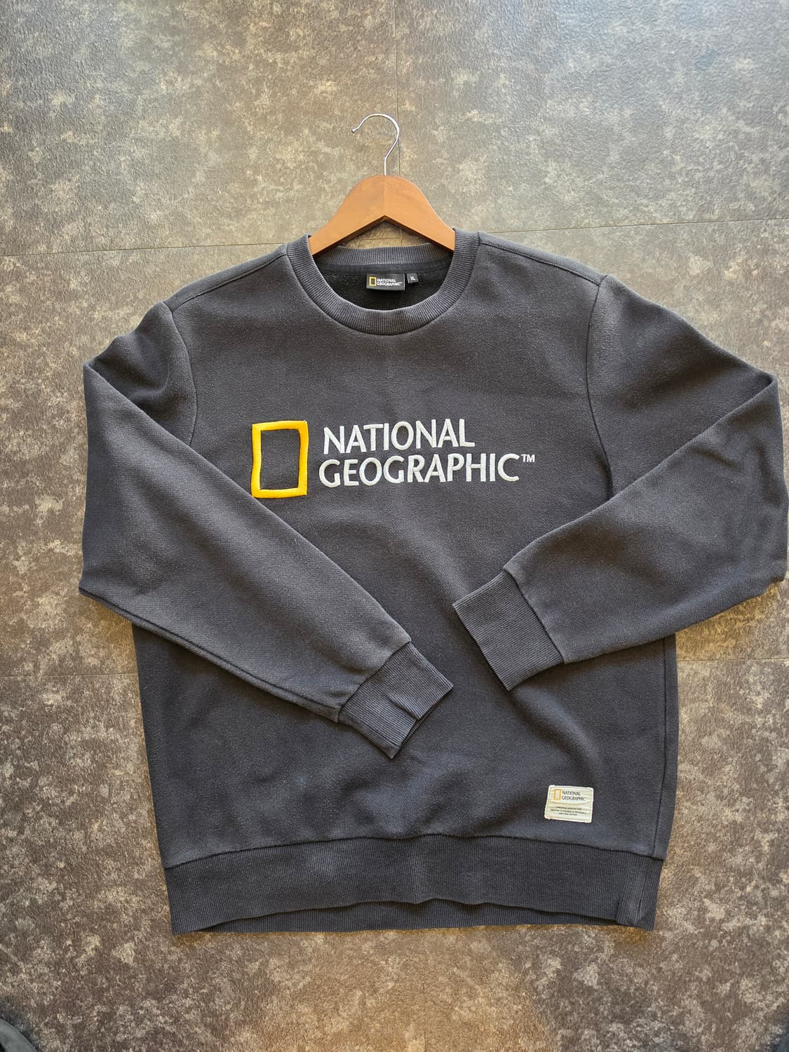 네셔널지오그래픽 기모 맨투맨 - XL 상품이미지1