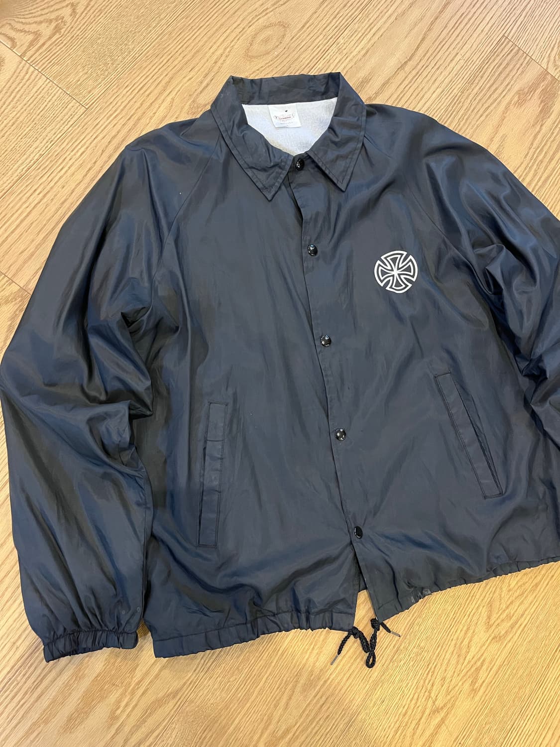 빈티지 인디펜던트 트럭 코치자켓 블랙 상품이미지1