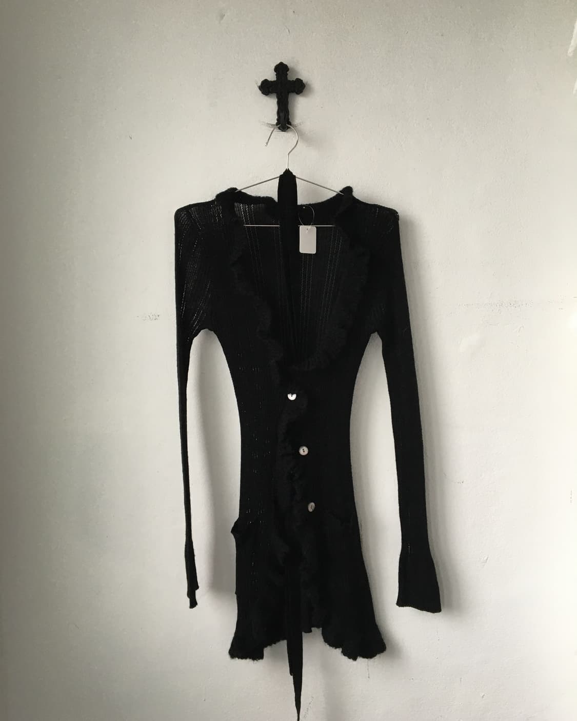 Tied frill point knit cardigan 상품이미지1