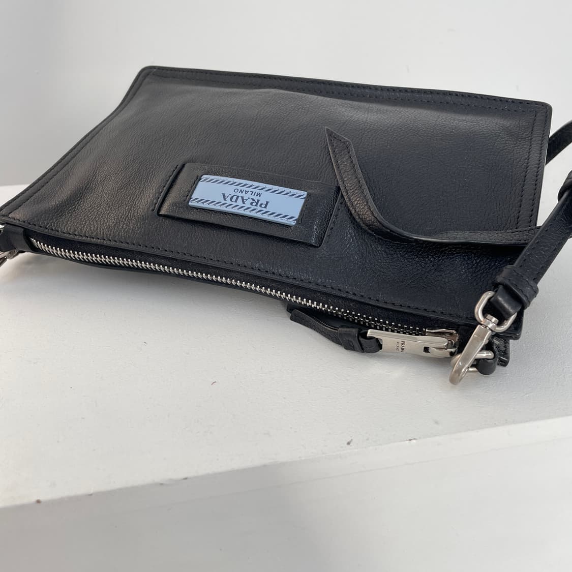 프라다 에티켓 레더 코스메틱 파우치 겸 숄더백 상품이미지7