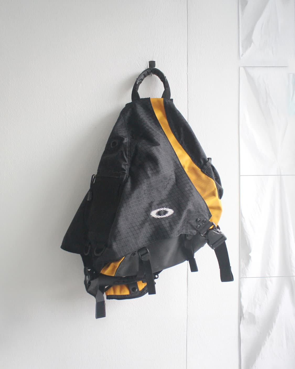00‘s OAKLEY TECHNICAL SLING BAG 상품이미지1