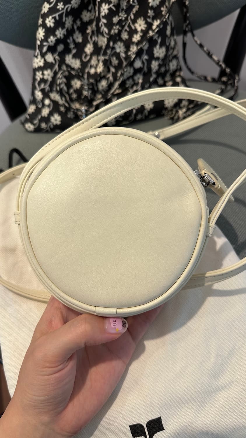 꾸레쥬 펄스백 상품이미지2